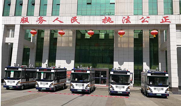 战“疫”有我   云南昭通电动警务平台车列装上岗(图3)