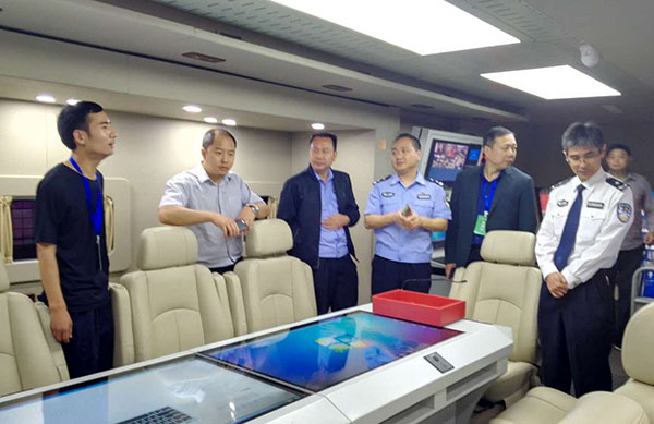 森源鸿马携7款警务车亮相2017贵州警用装备展示推介会(图12) 森源鸿马携7款警务车亮相2017贵州警用装备展示推介会(图12)