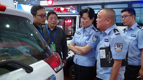 森源鸿马携7款警务车亮相2017贵州警用装备展示推介会(图5) 森源鸿马携7款警务车亮相2017贵州警用装备展示推介会(图5)
