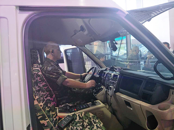 助国防 扬国威——森源鸿马高精尖军用特种车亮相国防信息化装备展(图7) 助国防 扬国威——森源鸿马高精尖军用特种车亮相国防信息化装备展(图7)