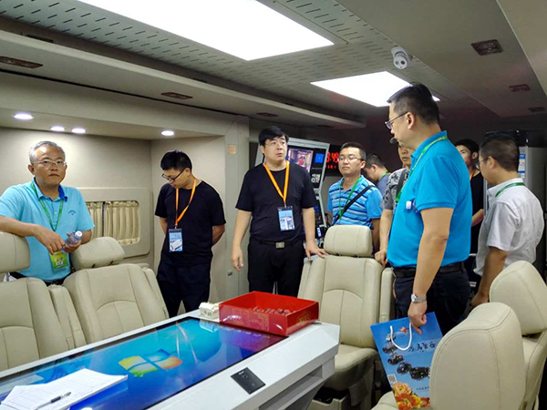 助国防 扬国威——森源鸿马高精尖军用特种车亮相国防信息化装备展(图11) 助国防 扬国威——森源鸿马高精尖军用特种车亮相国防信息化装备展(图11)