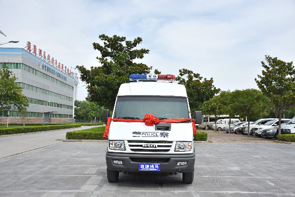 忠诚铁卫 守护平安——吉林省吉林市采购的警用囚车发车(图1)
