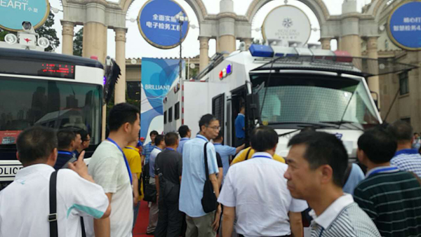 聚焦展会:草原检察直通车驶入北京(图3) 聚焦展会:草原检察直通车驶入北京