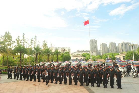 围观:东湖警察蜀黍的巡逻新装备! (图9) 围观:东湖警察蜀黍的巡逻新装备! (图9)