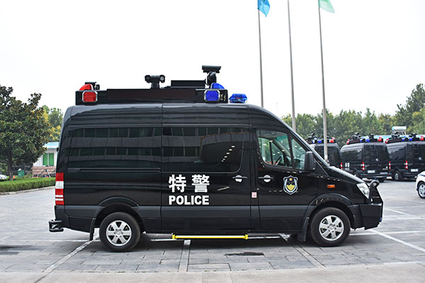 防暴处突车