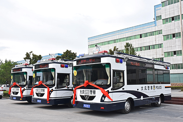 中秋晚会安保不停歇  黑龙江大庆第二批移动警务室发车(图3)