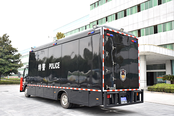 装备快讯||装备运输车列装广西北海——以车代库 可装载80套装备(图3) 装备快讯||装备运输车列装广西北海——以车代库 可装载80套装备