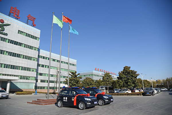 四川江安县SUV电动巡逻车发车(图2)