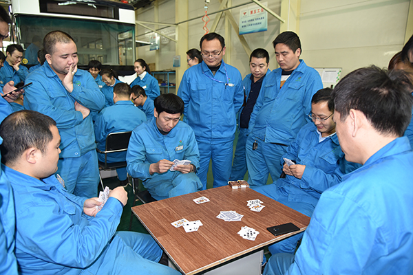 凝心聚力 趣味十足——森源鸿马举行2017年职工运动会(图22) 凝心聚力 趣味十足——森源鸿马举行2017年职工运动会(图22)