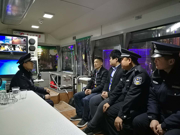 《平安守护》官庄工区派出所民警们的平安夜(图2)