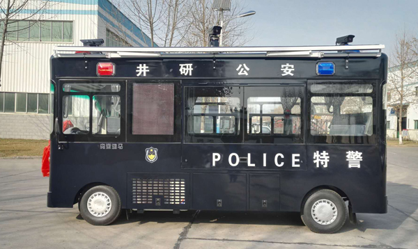 贴近基层 服务实战——四川乐山井研县移动警务室发车(图2)