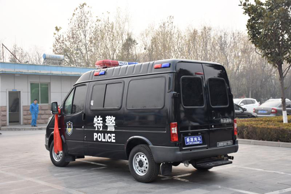 郑州铁路公安采购警用囚车(图5)