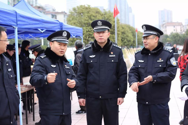 您好,这里是六盘水110——守护新时代美好生活(图1) 您好,这里是六盘水110——守护新时代美好生活(图1)