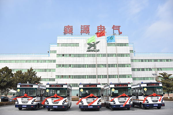内蒙古公安厅移动警务室发车 让警察办公智能化(图1) 内蒙古公安厅移动警务室发车 让警察办公智能化(图1)
