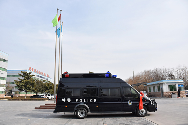 山东龙口市公安局采购4台防暴运兵车(图4)