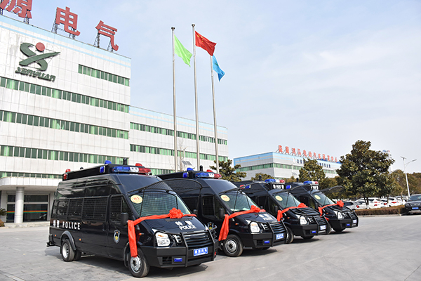 山东龙口市公安局采购4台防暴运兵车(图2)