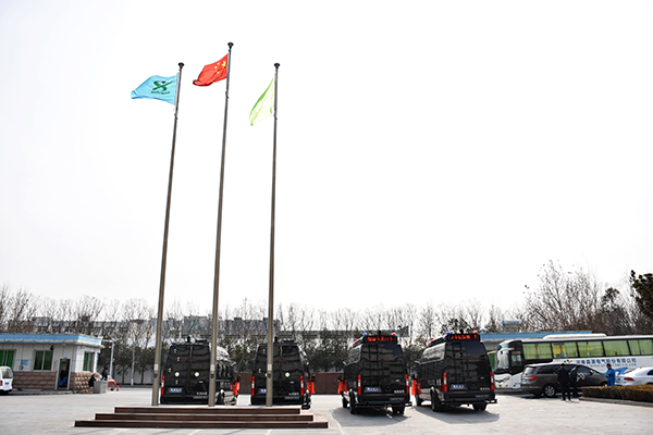 山东龙口市公安局采购4台防暴运兵车(图6)