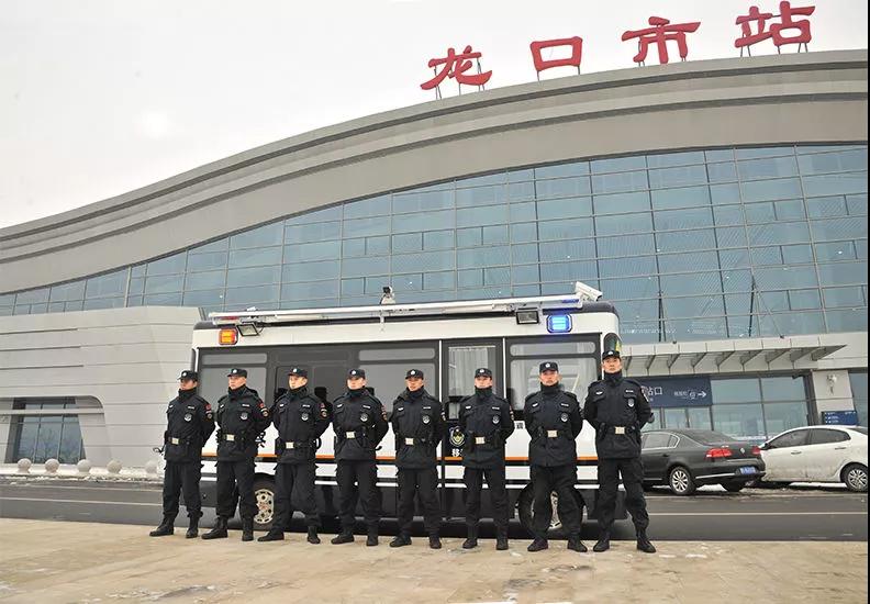 巡防管控严防范 护航春运保平安(图1)