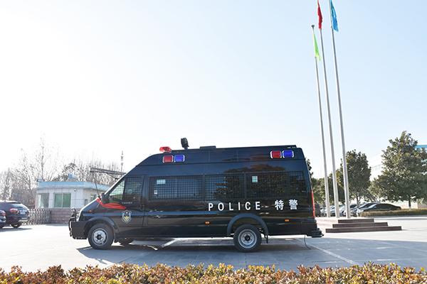 广西平乐县公安局通过公安部警采中心采购防暴运兵车(图4)