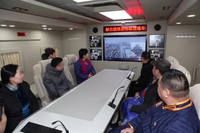 人大代表视察“草原检察直通车”(图3)