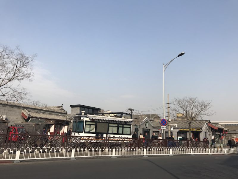 两会安保系列报道（一）两会安保高科技全新“上线”  移动警务室备受关注(图6)