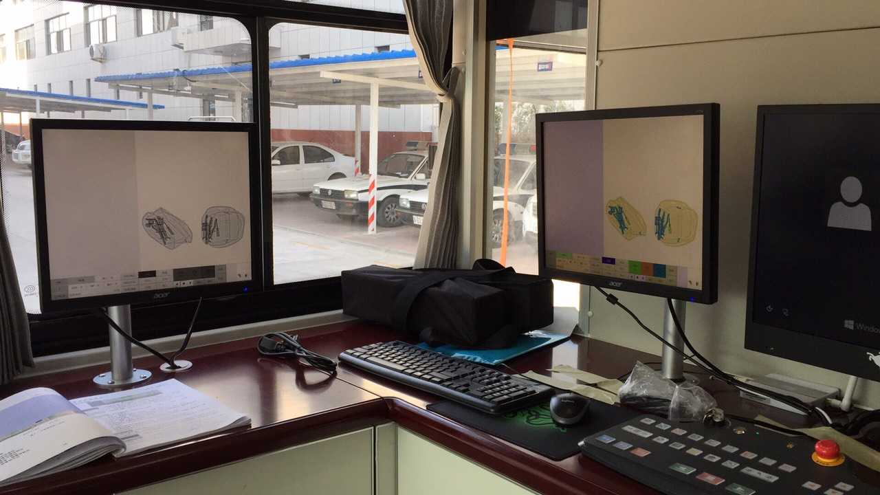 两会安保系列报道(四)两会安保装备揭秘 移动安检室服务两会安保最前沿(图4) 两会安保系列报道(四)两会安保装备揭秘 移动安检室服务两会安保最前沿(图4)