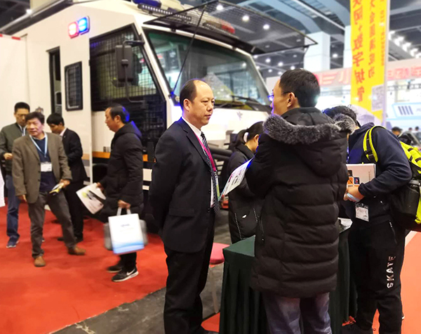 展会聚焦//森源鸿马新能源专用车亮相第六届国际新能源汽车展(图4)