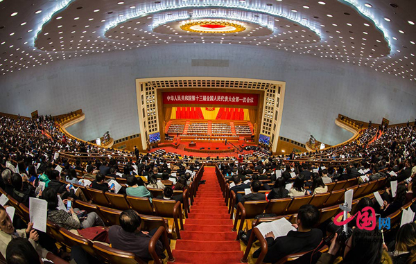 两会安保系列报道（六）：移动微型消防站“入驻”北京   服务两会消防安保(图1)