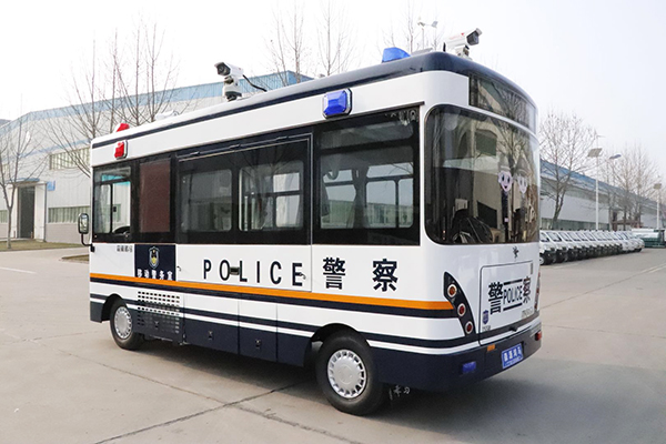 两会安保系列报道（十一）郑州市公安局移动警务室发车(图4)