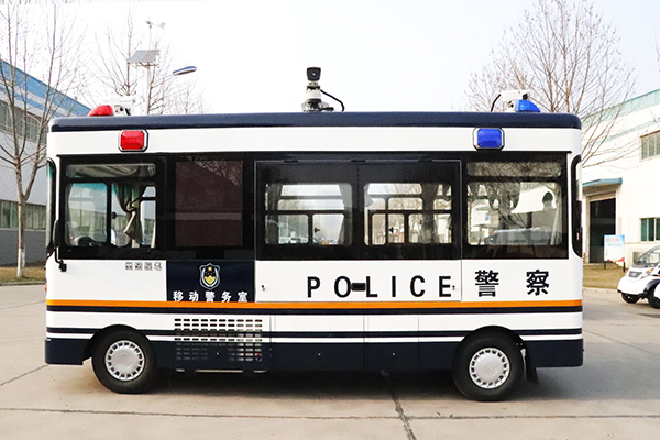 两会安保系列报道（十一）郑州市公安局移动警务室发车(图3)