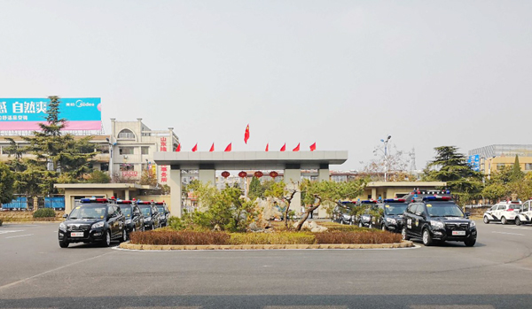 山东枣庄//10辆电动巡逻车上岗   警力跟着警情走(图1)
