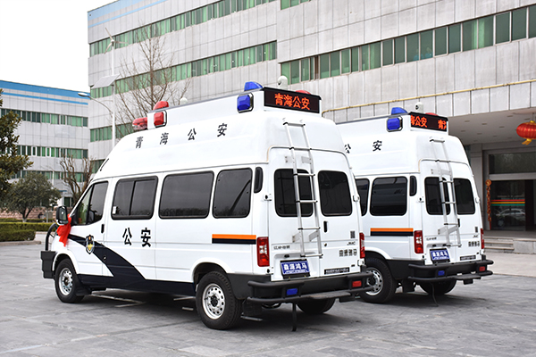 青海公安厅通过公安部警采中心采购反恐突击车(图5)