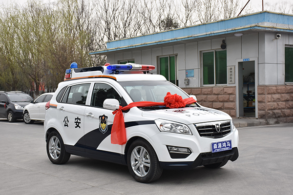 山东威海市通过公安部警采中心采购SUV电动巡逻车(图3)