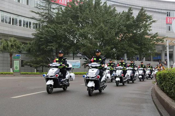 四川泸县驻村辅警喜添环保、实用新装备，从此巡逻服务如虎添翼(图16)