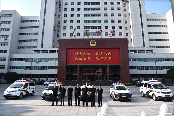 网格化布警 全时空巡逻——河南省公安机关警用多功能巡逻车省内巡展试用(图2)