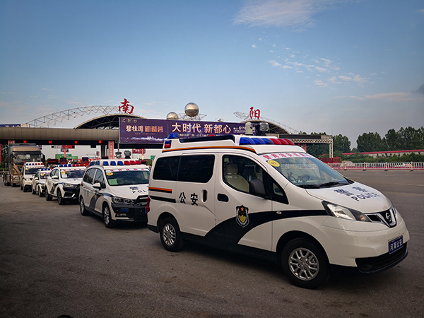 网格化布警 全时空巡逻——河南省公安机关警用多功能巡逻车省内巡展试用(图1)
