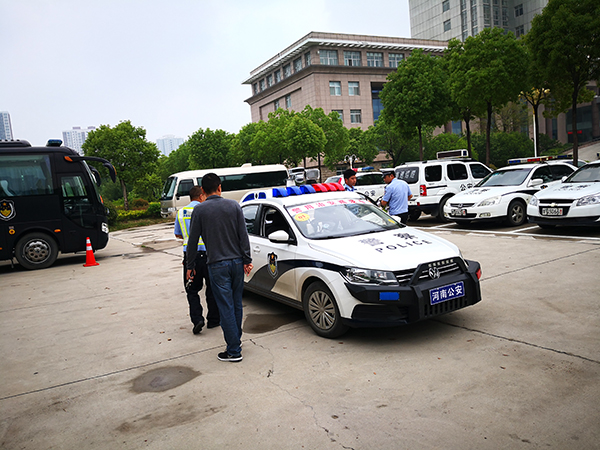 网格化布警 全时空巡逻——河南省公安机关警用多功能巡逻车省内巡展试用(图14)