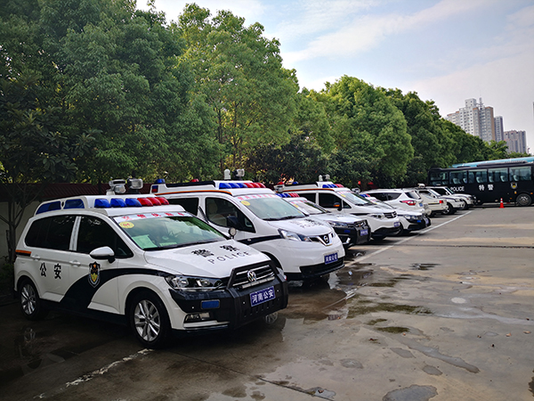 网格化布警 全时空巡逻——河南省公安机关警用多功能巡逻车省内巡展试用(图12)