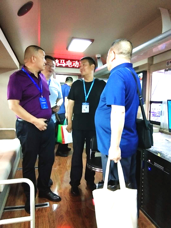 森源鸿马智能交通装备亮相成都道路交通展——共建道路交通安全(图16)