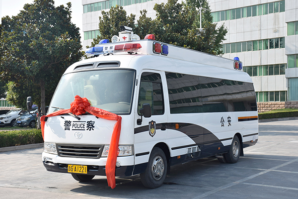 吉林白城警用应急指挥车发车——打造智慧平台 助推智慧警务建设(图1) 吉林白城警用应急指挥车发车——打造智慧平台 助推智慧警务建设(图1)