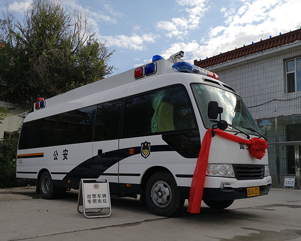 吉林白城市警用应急指挥车列装上岗(图2)