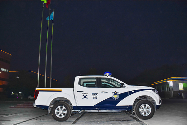 湖北黄冈市采购交警执勤巡逻车(图4)