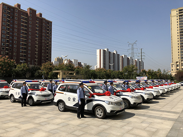织密巡逻防控网络  增强治安防控力量——涡阳县公安局举行警用巡逻车发放仪(图4)