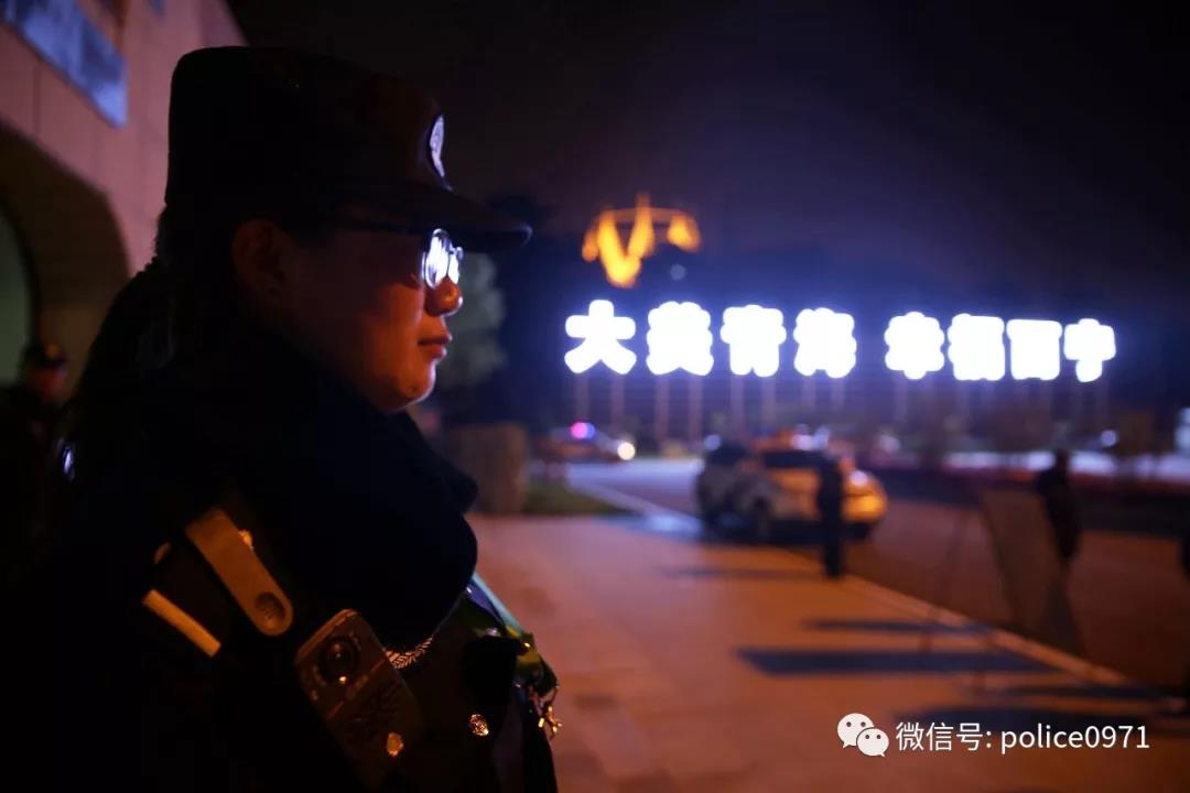 这一夜,他们是这座城市最美的“城市之光”(图9) 这一夜,他们是这座城市最美的“城市之光”(图9)