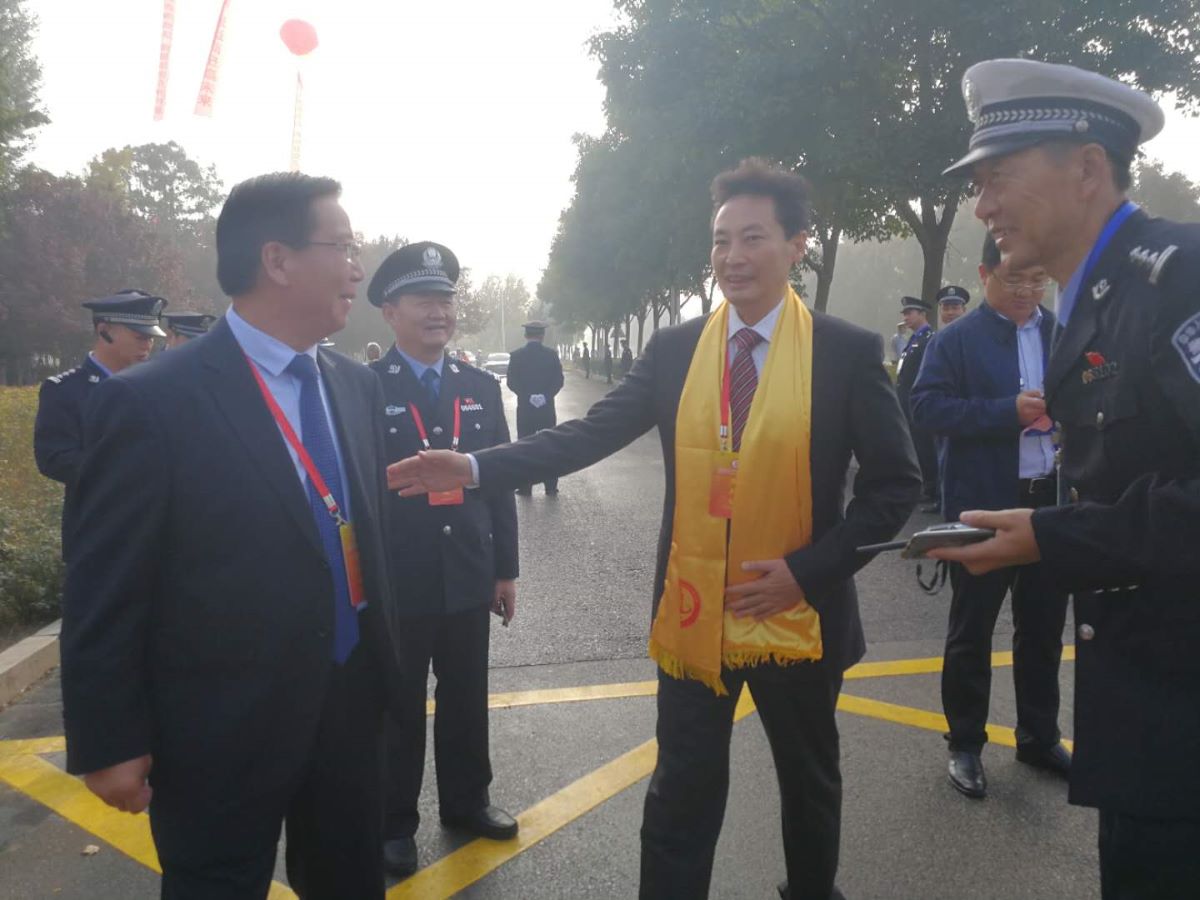 商丘公安圆满完成第七届中国商丘国际华商文化节安保任务(图3) 商丘公安圆满完成第七届中国商丘国际华商文化节安保任务(图3)