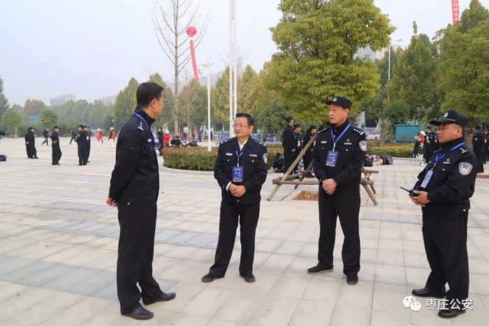 2018枣庄国际马拉松赛,这里有你的身影吗?(图4) 2018枣庄国际马拉松赛,这里有你的身影吗?(图4)