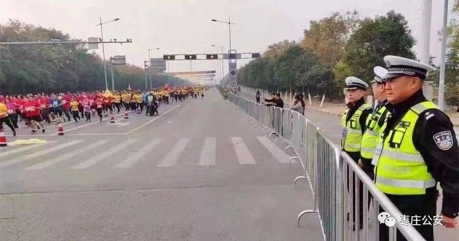 2018枣庄国际马拉松赛,这里有你的身影吗?(图11) 2018枣庄国际马拉松赛,这里有你的身影吗?(图11)