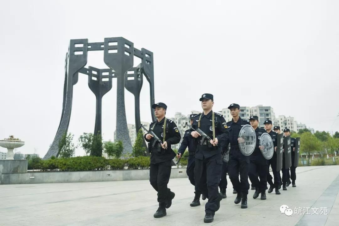 宿松“移动警务室”亮相街头，民生警务再添翅膀(图16)