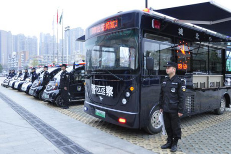 绵阳市科创区举行“大巡防、大联动”两项工程专用车辆发放仪式(图4) 绵阳市科创区举行“大巡防、大联动”两项工程专用车辆发放仪式(图4)