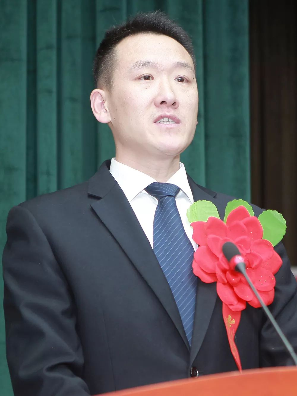 森源鸿马2018年度总结表彰暨2019年经营动员大会隆重召开(图16) 森源鸿马2018年度总结表彰暨2019年经营动员大会隆重召开(图16)